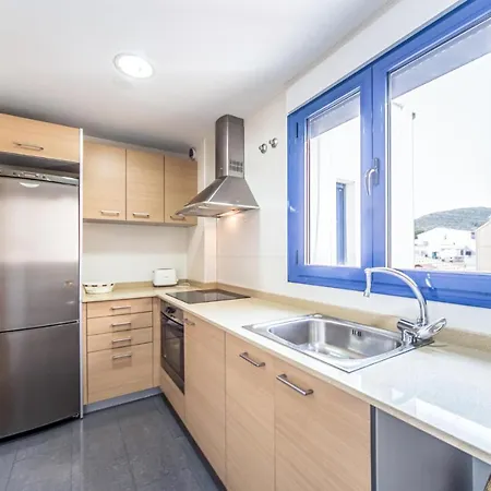 Lovely In With Kitchen Apartment